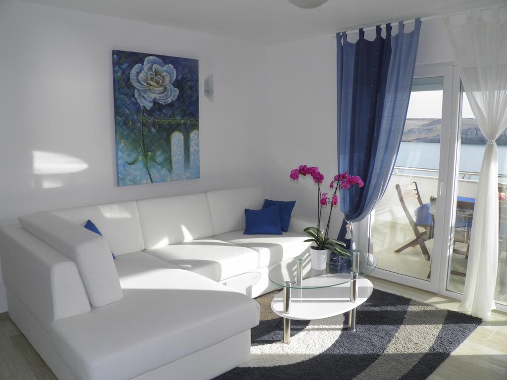 Apartments Perla Dinjiska Ruang foto